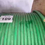 LOTE 109 - 01 CARRETEL COM CABO 120MM NA COR VERDE. (1KVA) COM 235 METROS (NO ESTADO) 