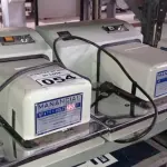 LOTE 054 - 03 MAQUINAS DE ASSINAR MARCA MANANCIAL SYSTEM 220V. (NO ESTADO) ATENÇÃO! FAZER A VISITAÇÃO ANTES DE ARREMATAR, NÃO SABEMOS SE FUNCIONA. LEILÃO NÃO TEM GARANTIA E NEM DEVOLUÇÃO, SUJEITO A POSSÍVEIS AVARIAS VISÍVEIS/OCULTAS E/OU AUSÊNCIA DE COMPONENTES.