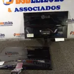 LOTE 166 - 02 MONITORES MARCAS LG FLATROM E2260V-PN. (NO ESTADO) ATENÇÃO! FAZER A VISITAÇÃO ANTES DE ARREMATAR, NÃO SABEMOS SE FUNCIONA. LEILÃO NÃO TEM GARANTIA E NEM DEVOLUÇÃO, SUJEITO A POSSÍVEIS AVARIAS VISÍVEIS/OCULTAS E/OU AUSÊNCIA DE COMPONENTES.