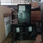 LOTE 122 - 02 ESTABILIZADORES TS SHARA 1500VA E 01 NOBREAK MARCA KVA. (NO ESTADO) ATENÇÃO! FAZER A VISITAÇÃO ANTES DE ARREMATAR, NÃO SABEMOS SE FUNCIONA. LEILÃO NÃO TEM GARANTIA E NEM DEVOLUÇÃO, SUJEITO A POSSÍVEIS AVARIAS VISÍVEIS/OCULTAS E/OU AUSÊNCIA DE COMPONENTES.