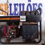 LOTE 002 - 01 GERADOR A GASOLINA MONOFÁSICO MOTOR HONDA GX390 13.0 7.2KVA 110/220V. (NO ESTADO) ATENÇÃO! FAZER A VISITAÇÃO ANTES DE ARREMATAR, NÃO SABEMOS SE FUNCIONA. LEILÃO NÃO TEM GARANTIA E NEM DEVOLUÇÃO, SUJEITO A POSSÍVEIS AVARIAS VISÍVEIS/OCULTAS E/OU AUSÊNCIA DE COMPONENTES.