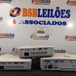 LOTE 066 - 03 PROJETORES MULTIMIDIA MARCAS E MODELOS DIVERSOS. (NO ESTADO) ATENÇÃO! FAZER A VISITAÇÃO ANTES DE ARREMATAR, NÃO SABEMOS SE FUNCIONA. LEILÃO NÃO TEM GARANTIA E NEM DEVOLUÇÃO, SUJEITO A POSSÍVEIS AVARIAS VISÍVEIS/OCULTAS E/OU AUSÊNCIA DE COMPONENTES.