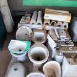 LOTE 028 - 01 LOTE COM COLUNAS , PIAS , VASOS SANITÁRIOS E MICTÓRIO(NO ESTADO)