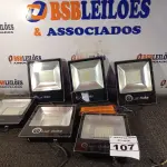 LOTE 107 - 06 PAINÉIS DE LED MARCAS E MODELOS DIVERSOS. (NO ESTADO) ATENÇÃO! FAZER A VISITAÇÃO ANTES DE ARREMATAR, NÃO SABEMOS SE FUNCIONA. LEILÃO NÃO TEM GARANTIA E NEM DEVOLUÇÃO, SUJEITO A POSSÍVEIS AVARIAS VISÍVEIS/OCULTAS E/OU AUSÊNCIA DE COMPONENTES.