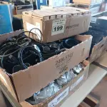 LOTE 199 - 01 LOTE COM VÁRIOS TECLADOS PARA PC, CABOS E PERIFÉRICOS DIVERSOS. (NO ESTADO) ATENÇÃO! FAZER A VISITAÇÃO ANTES DE ARREMATAR, NÃO SABEMOS SE FUNCIONA. LEILÃO NÃO TEM GARANTIA E NEM DEVOLUÇÃO, SUJEITO A POSSÍVEIS AVARIAS VISÍVEIS/OCULTAS E/OU AUSÊNCIA DE COMPONENTES.