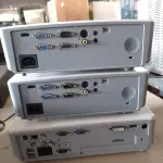 LOTE 175 - 03 PROJETORES MULTIMIDIA MARCAS VIVITEK MODELOS DIVERSOS. (NO ESTADO) ATENÇÃO! FAZER A VISITAÇÃO ANTES DE ARREMATAR, NÃO SABEMOS SE FUNCIONA. LEILÃO NÃO TEM GARANTIA E NEM DEVOLUÇÃO, SUJEITO A POSSÍVEIS AVARIAS VISÍVEIS/OCULTAS E/OU AUSÊNCIA DE COMPONENTES.