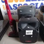 LOTE 007 - 01 ASPIRADOR DE PÓ, 01 FRAGMENTADORA DE PAPEL E 01 CAIXA DE SOM AMPLIFICADA TRC. (NO ESTADO) ATENÇÃO! FAZER A VISITAÇÃO ANTES DE ARREMATAR, NÃO SABEMOS SE FUNCIONA. LEILÃO NÃO TEM GARANTIA E NEM DEVOLUÇÃO, SUJEITO A POSSÍVEIS AVARIAS VISÍVEIS/OCULTAS E/OU AUSÊNCIA DE COMPONENTES.