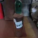 LOTE 047 - 01 CILINDRO DE ACETILENO PEQUENO E VAZIO (NO ESTADO)