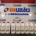 LOTE 019 - 09 LITROS DE ÓLEO MINERAL PARA BOMBA DE VÁCUO ISO VG 46. (NO ESTADO) ATENÇÃO! FAZER A VISITAÇÃO ANTES DE ARREMATAR, NÃO SABEMOS SE FUNCIONA. LEILÃO NÃO TEM GARANTIA E NEM DEVOLUÇÃO, SUJEITO A POSSÍVEIS AVARIAS VISÍVEIS/OCULTAS E/OU AUSÊNCIA DE COMPONENTES.