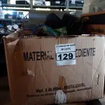 LOTE 129 - 01 LOTE COM PERIFÉRICOS DE INFORMÁTICA DIVERSOS. (NO ESTADO) ATENÇÃO! FAZER A VISITAÇÃO ANTES DE ARREMATAR, NÃO SABEMOS SE FUNCIONA. LEILÃO NÃO TEM GARANTIA E NEM DEVOLUÇÃO, SUJEITO A POSSÍVEIS AVARIAS VISÍVEIS/OCULTAS E/OU AUSÊNCIA DE COMPONENTES.