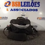 LOTE 390 - 01 MÁQUINA FOTOGRÁFICA DIGITAL MARCA CANON MODELO DS 126231. (NO ESTADO) ATENÇÃO! FAZER A VISITAÇÃO ANTES DE ARREMATAR, NÃO SABEMOS SE FUNCIONA. LEILÃO NÃO TEM GARANTIA E NEM DEVOLUÇÃO, SUJEITO A POSSÍVEIS AVARIAS VISÍVEIS/OCULTAS E/OU AUSÊNCIA DE COMPONENTES.