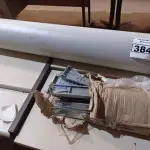 LOTE 384 - 01 TUBO DE ESGOTO 200MM COM APROXIMADAMENTE 2M E VÁRIAS PEÇAS DE GAVETAS PARA RACK. (NO ESTADO) ATENÇÃO! FAZER A VISITAÇÃO ANTES DE ARREMATAR, NÃO SABEMOS SE FUNCIONA. LEILÃO NÃO TEM GARANTIA E NEM DEVOLUÇÃO, SUJEITO A POSSÍVEIS AVARIAS VISÍVEIS/OCULTAS E/OU AUSÊNCIA DE COMPONENTES.