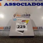LOTE 229 - 01 TABLET MARCA HP. (NO ESTADO) ATENÇÃO! FAZER A VISITAÇÃO ANTES DE ARREMATAR, NÃO SABEMOS SE FUNCIONA. LEILÃO NÃO TEM GARANTIA E NEM DEVOLUÇÃO, SUJEITO A POSSÍVEIS AVARIAS VISÍVEIS/OCULTAS E/OU AUSÊNCIA DE COMPONENTES.