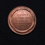 LOTE 010 - LOTE 10 – MEDALHAS - ESPORTE 	MEDALHA	OBSERVAÇÕES 1.		Centro Acadêmico do Paraná – Foot Baller. 1916. Gravador: José Peon.	Acobreada - envelope da Coleção Júlio Estrella Moreira 2.		Centro Acadêmico do Paraná – Foot Baller. 1916. Gravador: José Peon.	Acobreada - envelope da Coleção Júlio Estrella Moreira 3.		Centro Acadêmico do Paraná – Foot Baller. 1916. Gravador: José Peon.	Acobreada - envelope da Coleção Júlio Estrella Moreira 4.		Clube Atlético Independente – 1938 Gravador: Mueller	Prateada - envelope da Coleção Júlio Estrella Moreira 5.		6ª Campeonato Brasileiro de Foot Ball. 1928 Gravador: José Peon.	Acobreada
