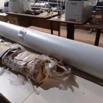 LOTE 384 - 01 TUBO DE ESGOTO 200MM COM APROXIMADAMENTE 2M E VÁRIAS PEÇAS DE GAVETAS PARA RACK. (NO ESTADO) ATENÇÃO! FAZER A VISITAÇÃO ANTES DE ARREMATAR, NÃO SABEMOS SE FUNCIONA. LEILÃO NÃO TEM GARANTIA E NEM DEVOLUÇÃO, SUJEITO A POSSÍVEIS AVARIAS VISÍVEIS/OCULTAS E/OU AUSÊNCIA DE COMPONENTES.