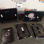 LOTE 008 - 02 NETBOOK’S E 03 TABLET’S MARCAS E KMODELOS DIVERSOS. (NO ESTADO) ATENÇÃO! FAZER A VISITAÇÃO ANTES DE ARREMATAR, NÃO SABEMOS SE FUNCIONA. LEILÃO NÃO TEM GARANTIA E NEM DEVOLUÇÃO, SUJEITO A POSSÍVEIS AVARIAS VISÍVEIS/OCULTAS E/OU AUSÊNCIA DE COMPONENTES.