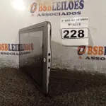 LOTE 228 - 01 TABLET MARCA KYROS. (NO ESTADO) ATENÇÃO! FAZER A VISITAÇÃO ANTES DE ARREMATAR, NÃO SABEMOS SE FUNCIONA. LEILÃO NÃO TEM GARANTIA E NEM DEVOLUÇÃO, SUJEITO A POSSÍVEIS AVARIAS VISÍVEIS/OCULTAS E/OU AUSÊNCIA DE COMPONENTES.