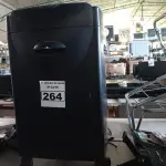 LOTE 264 - 02 FRAGMENTADORAS DE PAPEL. (NO ESTADO) ATENÇÃO! FAZER A VISITAÇÃO ANTES DE ARREMATAR, NÃO SABEMOS SE FUNCIONA. LEILÃO NÃO TEM GARANTIA E NEM DEVOLUÇÃO, SUJEITO A POSSÍVEIS AVARIAS VISÍVEIS/OCULTAS E/OU AUSÊNCIA DE COMPONENTES.