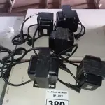 LOTE 380 - 05 AUTO TRANSFORMADORES MARCAS E MODELOS DIVERSOS. (NO ESTADO) ATENÇÃO! FAZER A VISITAÇÃO ANTES DE ARREMATAR, NÃO SABEMOS SE FUNCIONA. LEILÃO NÃO TEM GARANTIA E NEM DEVOLUÇÃO, SUJEITO A POSSÍVEIS AVARIAS VISÍVEIS/OCULTAS E/OU AUSÊNCIA DE COMPONENTES.