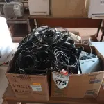 LOTE 375 - 01 LOTE COM VÁRIOS CABOS E PERIFÉRICOS DIVERSOS. (NO ESTADO) ATENÇÃO! FAZER A VISITAÇÃO ANTES DE ARREMATAR, NÃO SABEMOS SE FUNCIONA. LEILÃO NÃO TEM GARANTIA E NEM DEVOLUÇÃO, SUJEITO A POSSÍVEIS AVARIAS VISÍVEIS/OCULTAS E/OU AUSÊNCIA DE COMPONENTES.