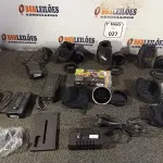 LOTE 027 - 05 LENTES PARA CÂMERAS FOTOGRÁFICAS, 01 KIT FILTER E 01 LIMPADOR DE LENTES. (NO ESTADO) ATENÇÃO! FAZER A VISITAÇÃO ANTES DE ARREMATAR, NÃO SABEMOS SE FUNCIONA. LEILÃO NÃO TEM GARANTIA E NEM DEVOLUÇÃO, SUJEITO A POSSÍVEIS AVARIAS VISÍVEIS/OCULTAS E/OU AUSÊNCIA DE COMPONENTES.