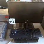 LOTE 213 - 01 CPU, 01 MONITOR, 01 TECLADO E 01 MOUSE. (NO ESTADO) ATENÇÃO! FAZER A VISITAÇÃO ANTES DE ARREMATAR, NÃO SABEMOS SE FUNCIONA. LEILÃO NÃO TEM GARANTIA E NEM DEVOLUÇÃO, SUJEITO A POSSÍVEIS AVARIAS VISÍVEIS/OCULTAS E/OU AUSÊNCIA DE COMPONENTES.