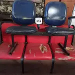 LOTE 316 - 02 LONGARINAS SENDO 01 DE 02 LUGARES. (NO ESTADO) ATENÇÃO! FAZER A VISITAÇÃO ANTES DE ARREMATAR, NÃO SABEMOS SE FUNCIONA. LEILÃO NÃO TEM GARANTIA E NEM DEVOLUÇÃO, SUJEITO A POSSÍVEIS AVARIAS VISÍVEIS/OCULTAS E/OU AUSÊNCIA DE COMPONENTES.