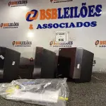LOTE 036 - 01 APARELHO DVD COM TELA, 02 CAIXAS DE SOM E 01 CONTROLE MARCA SONY. (NO ESTADO) ATENÇÃO! FAZER A VISITAÇÃO ANTES DE ARREMATAR, NÃO SABEMOS SE FUNCIONA. LEILÃO NÃO TEM GARANTIA E NEM DEVOLUÇÃO, SUJEITO A POSSÍVEIS AVARIAS VISÍVEIS/OCULTAS E/OU AUSÊNCIA DE COMPONENTES.