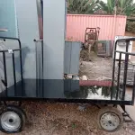 LOTE 353 - 01 CARRINHO PARA TRANSPORTE DE CARGAS. (NO ESTADO) ATENÇÃO! FAZER A VISITAÇÃO ANTES DE ARREMATAR, NÃO SABEMOS SE FUNCIONA. LEILÃO NÃO TEM GARANTIA E NEM DEVOLUÇÃO, SUJEITO A POSSÍVEIS AVARIAS VISÍVEIS/OCULTAS E/OU AUSÊNCIA DE COMPONENTES.