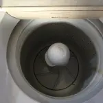 LOTE 360 - 01 MÁQUINA DE LAVAR 8KG MARCA ELECTROLUX COM AVARIAS. (NO ESTADO) ATENÇÃO! FAZER A VISITAÇÃO ANTES DE ARREMATAR, NÃO SABEMOS SE FUNCIONA. LEILÃO NÃO TEM GARANTIA E NEM DEVOLUÇÃO, SUJEITO A POSSÍVEIS AVARIAS VISÍVEIS/OCULTAS E/OU AUSÊNCIA DE COMPONENTES.