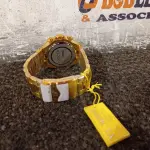 LOTE 285 - 01 RELÓGIO DE PULSO. (NO ESTADO) ATENÇÃO! FAZER A VISITAÇÃO ANTES DE ARREMATAR, NÃO SABEMOS SE FUNCIONA. LEILÃO NÃO TEM GARANTIA E NEM DEVOLUÇÃO, SUJEITO A POSSÍVEIS AVARIAS VISÍVEIS/OCULTAS E/OU AUSÊNCIA DE COMPONENTES.