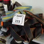LOTE 223 - 02 CINTOS DE SEGURANÇA. (NO ESTADO) ATENÇÃO! FAZER A VISITAÇÃO ANTES DE ARREMATAR, NÃO SABEMOS SE FUNCIONA. LEILÃO NÃO TEM GARANTIA E NEM DEVOLUÇÃO, SUJEITO A POSSÍVEIS AVARIAS VISÍVEIS/OCULTAS E/OU AUSÊNCIA DE COMPONENTES.