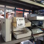 LOTE 129 - 01 RELÓGIO DE PONTO E 04 IMPRESSORAS DE RECIBO MARCA EPSON. (NO ESTADO) ATENÇÃO! FAZER A VISITAÇÃO ANTES DE ARREMATAR, NÃO SABEMOS SE FUNCIONA. LEILÃO NÃO TEM GARANTIA E NEM DEVOLUÇÃO, SUJEITO A POSSÍVEIS AVARIAS VISÍVEIS/OCULTAS E/OU AUSÊNCIA DE COMPONENTES.
