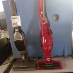 LOTE 262 - 03 ASPIRADORES DE PÓ, SENDO 01 INCOMPLETO. (NO ESTADO) ATENÇÃO! FAZER A VISITAÇÃO ANTES DE ARREMATAR, NÃO SABEMOS SE FUNCIONA. LEILÃO NÃO TEM GARANTIA E NEM DEVOLUÇÃO, SUJEITO A POSSÍVEIS AVARIAS VISÍVEIS/OCULTAS E/OU AUSÊNCIA DE COMPONENTES.