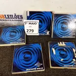 LOTE 279 - 05 CARRETEIS COM FITAS PARA GRAVADOR DE ROLO. (NO ESTADO) ATENÇÃO! FAZER A VISITAÇÃO ANTES DE ARREMATAR, NÃO SABEMOS SE FUNCIONA. LEILÃO NÃO TEM GARANTIA E NEM DEVOLUÇÃO, SUJEITO A POSSÍVEIS AVARIAS VISÍVEIS/OCULTAS E/OU AUSÊNCIA DE COMPONENTES.