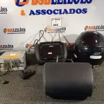 LOTE 046 - 01 CAPACETE, 02 ENCOSTOS COM MONITOR/USB PARA CARRO MARCAM BOOSTER E 01 MULTIMIDIA PIONEER BLUETOOTH. (NO ESTADO) ATENÇÃO! FAZER A VISITAÇÃO ANTES DE ARREMATAR, NÃO SABEMOS SE FUNCIONA. LEILÃO NÃO TEM GARANTIA E NEM DEVOLUÇÃO, SUJEITO A POSSÍVEIS AVARIAS VISÍVEIS/OCULTAS E/OU AUSÊNCIA DE COMPONENTES.