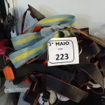 LOTE 223 - 02 CINTOS DE SEGURANÇA. (NO ESTADO) ATENÇÃO! FAZER A VISITAÇÃO ANTES DE ARREMATAR, NÃO SABEMOS SE FUNCIONA. LEILÃO NÃO TEM GARANTIA E NEM DEVOLUÇÃO, SUJEITO A POSSÍVEIS AVARIAS VISÍVEIS/OCULTAS E/OU AUSÊNCIA DE COMPONENTES.
