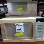 LOTE 105 - 03 MICRO-ONDAS PARA RETIRADA DE PEÇAS. (NO ESTADO) ATENÇÃO! FAZER A VISITAÇÃO ANTES DE ARREMATAR, NÃO SABEMOS SE FUNCIONA. LEILÃO NÃO TEM GARANTIA E NEM DEVOLUÇÃO, SUJEITO A POSSÍVEIS AVARIAS VISÍVEIS/OCULTAS E/OU AUSÊNCIA DE COMPONENTES.