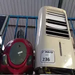 LOTE 236 - 01 ASPIRADOR DE PÓ E 01 CLIMATIZADOR COM AVARIAS. (NO ESTADO) ATENÇÃO! FAZER A VISITAÇÃO ANTES DE ARREMATAR, NÃO SABEMOS SE FUNCIONA. LEILÃO NÃO TEM GARANTIA E NEM DEVOLUÇÃO, SUJEITO A POSSÍVEIS AVARIAS VISÍVEIS/OCULTAS E/OU AUSÊNCIA DE COMPONENTES.