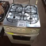 LOTE 247 - 01 FOGÃO 04 BOCAS MARCA DE VILLE. (NO ESTADO) ATENÇÃO! FAZER A VISITAÇÃO ANTES DE ARREMATAR, NÃO SABEMOS SE FUNCIONA. LEILÃO NÃO TEM GARANTIA E NEM DEVOLUÇÃO, SUJEITO A POSSÍVEIS AVARIAS VISÍVEIS/OCULTAS E/OU AUSÊNCIA DE COMPONENTES.