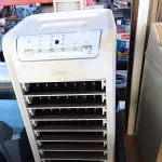 LOTE 212 - 02 CLIMATIZADORES MARCA MIDEA E CADENCE COM AVARIAS. (NO ESTADO) ATENÇÃO! FAZER A VISITAÇÃO ANTES DE ARREMATAR, NÃO SABEMOS SE FUNCIONA. LEILÃO NÃO TEM GARANTIA E NEM DEVOLUÇÃO, SUJEITO A POSSÍVEIS AVARIAS VISÍVEIS/OCULTAS E/OU AUSÊNCIA DE COMPONENTES.