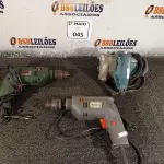LOTE 045 - 02 FURADEIRAS/PARAFUSADEIRAS E 01 MAKITA. (NO ESTADO) ATENÇÃO! FAZER A VISITAÇÃO ANTES DE ARREMATAR, NÃO SABEMOS SE FUNCIONA. LEILÃO NÃO TEM GARANTIA E NEM DEVOLUÇÃO, SUJEITO A POSSÍVEIS AVARIAS VISÍVEIS/OCULTAS E/OU AUSÊNCIA DE COMPONENTES.