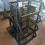 LOTE 330 - 04 GÔNDOLAS DE PLÁSTICO. (NO ESTADO) ATENÇÃO! FAZER A VISITAÇÃO ANTES DE ARREMATAR, NÃO SABEMOS SE FUNCIONA. LEILÃO NÃO TEM GARANTIA E NEM DEVOLUÇÃO, SUJEITO A POSSÍVEIS AVARIAS VISÍVEIS/OCULTAS E/OU AUSÊNCIA DE COMPONENTES.