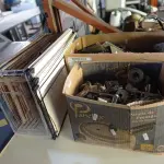 LOTE 078 - 01 LOTE COM GRANDE QUANTIDADE DE FECHADURAS DESMONTADAS. (NO ESTADO) ATENÇÃO! FAZER A VISITAÇÃO ANTES DE ARREMATAR, NÃO SABEMOS SE FUNCIONA. LEILÃO NÃO TEM GARANTIA E NEM DEVOLUÇÃO, SUJEITO A POSSÍVEIS AVARIAS VISÍVEIS/OCULTAS E/OU AUSÊNCIA DE COMPONENTES.