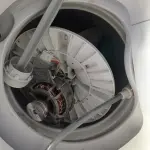LOTE 256 - 01 MÁQUINA DE LAVAR MARCA BRASTEMP PARA RETIRADA DE PEÇAS. (NO ESTADO) ATENÇÃO! FAZER A VISITAÇÃO ANTES DE ARREMATAR, NÃO SABEMOS SE FUNCIONA. LEILÃO NÃO TEM GARANTIA E NEM DEVOLUÇÃO, SUJEITO A POSSÍVEIS AVARIAS VISÍVEIS/OCULTAS E/OU AUSÊNCIA DE COMPONENTES.