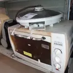 LOTE 246 - 01 FORNO SUGAR E 01 FRITADEIRA ELÉTRICA. (NO ESTADO) ATENÇÃO! FAZER A VISITAÇÃO ANTES DE ARREMATAR, NÃO SABEMOS SE FUNCIONA. LEILÃO NÃO TEM GARANTIA E NEM DEVOLUÇÃO, SUJEITO A POSSÍVEIS AVARIAS VISÍVEIS/OCULTAS E/OU AUSÊNCIA DE COMPONENTES.