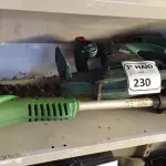 LOTE 230 - 02 PODADORES ELÉTRICOS MARCA BOSCH E 01 ROÇADEIRA DE GRAMA PARA RETIRADA DE PEÇAS. (NO ESTADO) ATENÇÃO! FAZER A VISITAÇÃO ANTES DE ARREMATAR, NÃO SABEMOS SE FUNCIONA. LEILÃO NÃO TEM GARANTIA E NEM DEVOLUÇÃO, SUJEITO A POSSÍVEIS AVARIAS VISÍVEIS/OCULTAS E/OU AUSÊNCIA DE COMPONENTES.