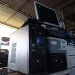 LOTE 419 - 04 IMPRESSORAS, 02 SUCATAS DE NOTEBOOK, 01 CPU, 01 MONITOR E 01 TECLADO. (NO ESTADO) ATENÇÃO! FAZER A VISITAÇÃO ANTES DE ARREMATAR, NÃO SABEMOS SE FUNCIONA. LEILÃO NÃO TEM GARANTIA E NEM DEVOLUÇÃO, SUJEITO A POSSÍVEIS AVARIAS VISÍVEIS/OCULTAS E/OU AUSÊNCIA DE COMPONENTES.
