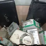 LOTE 420 - 01 LOTE COM FONTES DE ALIMENTAÇÃO PARA PC, 02 SUCATAS DE NOTEBOOK E DIVERSOS. (NO ESTADO) ATENÇÃO! FAZER A VISITAÇÃO ANTES DE ARREMATAR, NÃO SABEMOS SE FUNCIONA. LEILÃO NÃO TEM GARANTIA E NEM DEVOLUÇÃO, SUJEITO A POSSÍVEIS AVARIAS VISÍVEIS/OCULTAS E/OU AUSÊNCIA DE COMPONENTES.