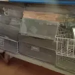 LOTE 426 - 01 LOTE COM GRANDE QUANTIDADE DE GAVETAS E GRADES PARA GELADEIRA E FREEZER. (NO ESTADO) ATENÇÃO! FAZER A VISITAÇÃO ANTES DE ARREMATAR, NÃO SABEMOS SE FUNCIONA. LEILÃO NÃO TEM GARANTIA E NEM DEVOLUÇÃO, SUJEITO A POSSÍVEIS AVARIAS VISÍVEIS/OCULTAS E/OU AUSÊNCIA DE COMPONENTES.